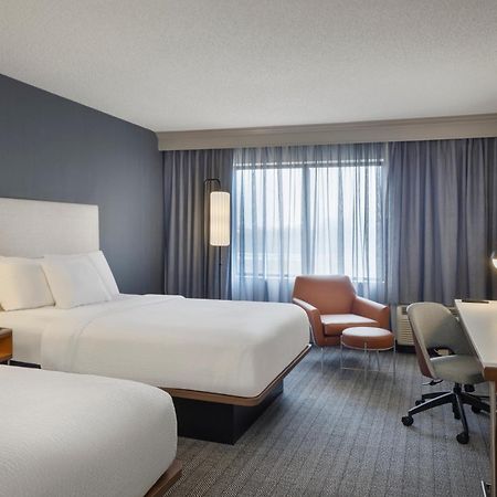 Courtyard By Marriott Springfield Airport Exterior foto