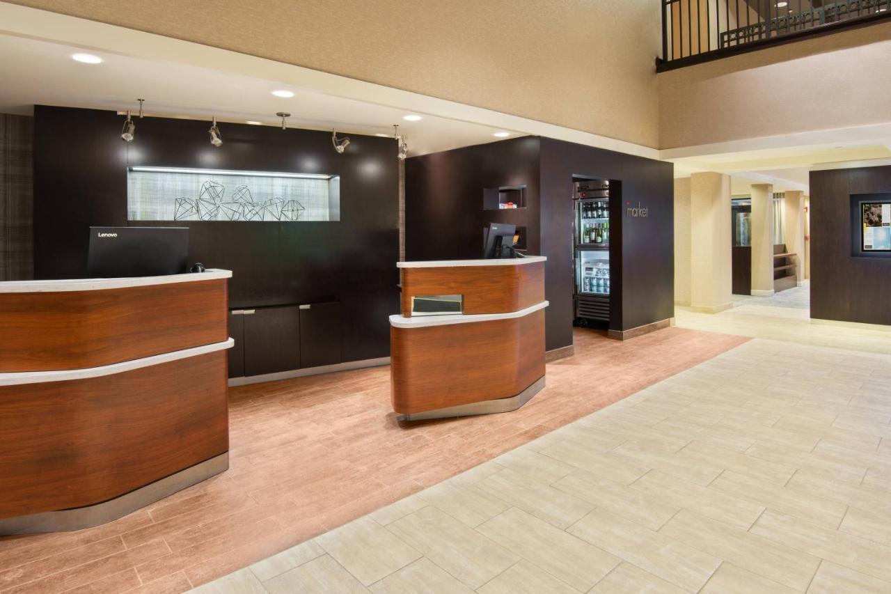 Courtyard By Marriott Springfield Airport Exterior foto