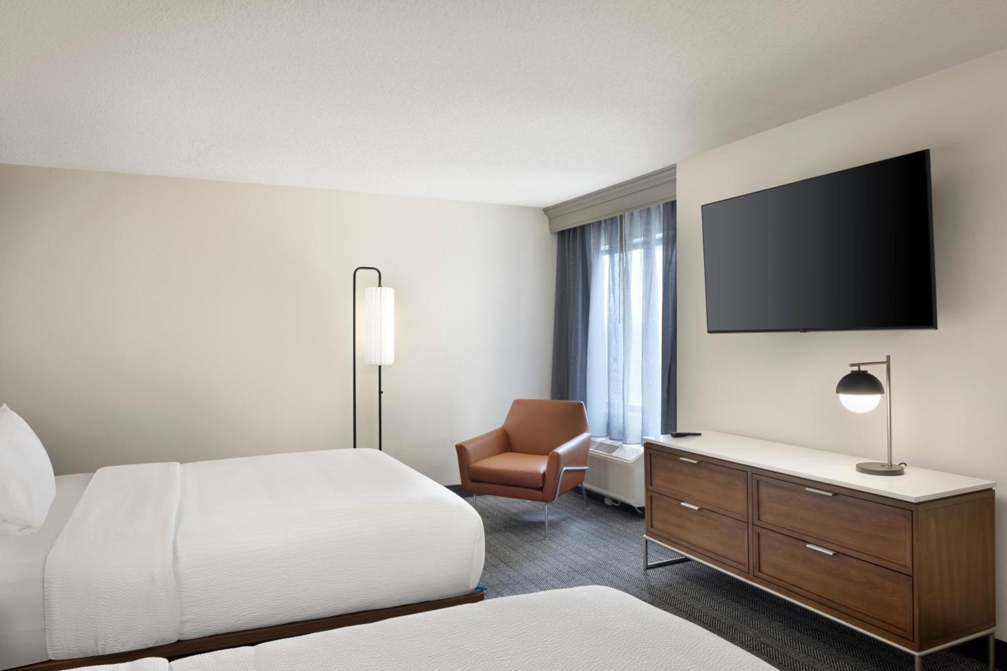 Courtyard By Marriott Springfield Airport Exterior foto
