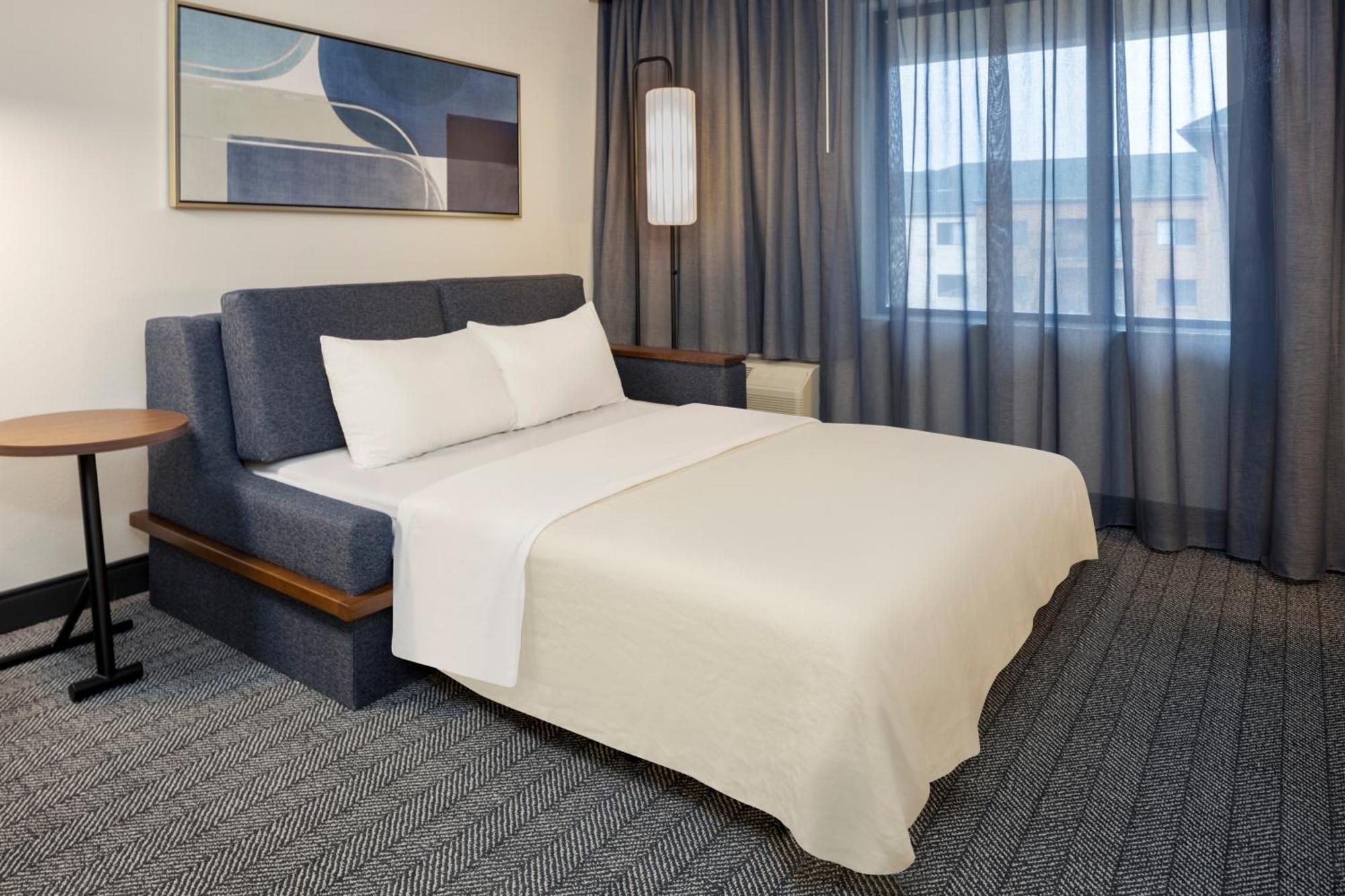 Courtyard By Marriott Springfield Airport Exterior foto