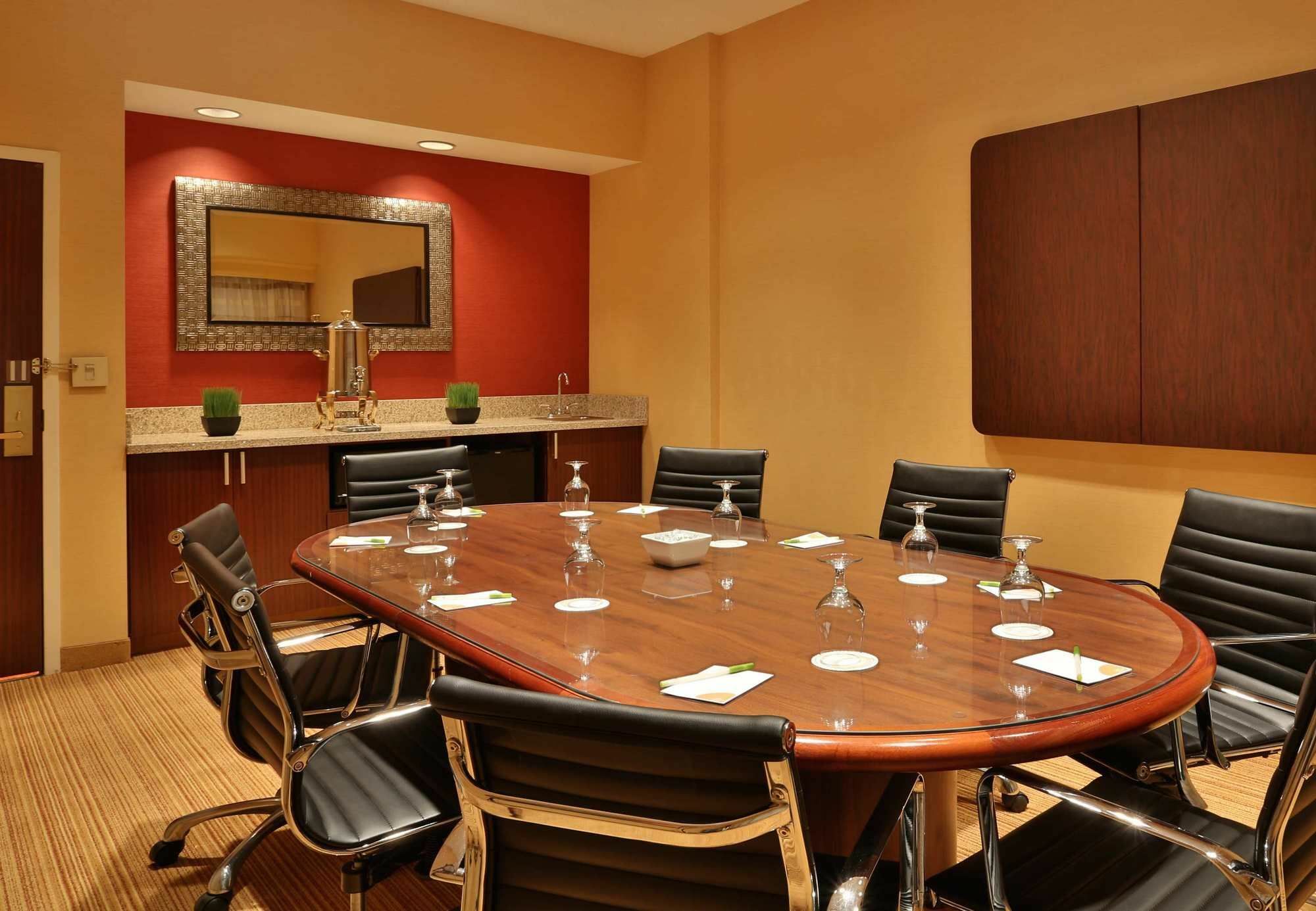 Courtyard By Marriott Springfield Airport Exterior foto